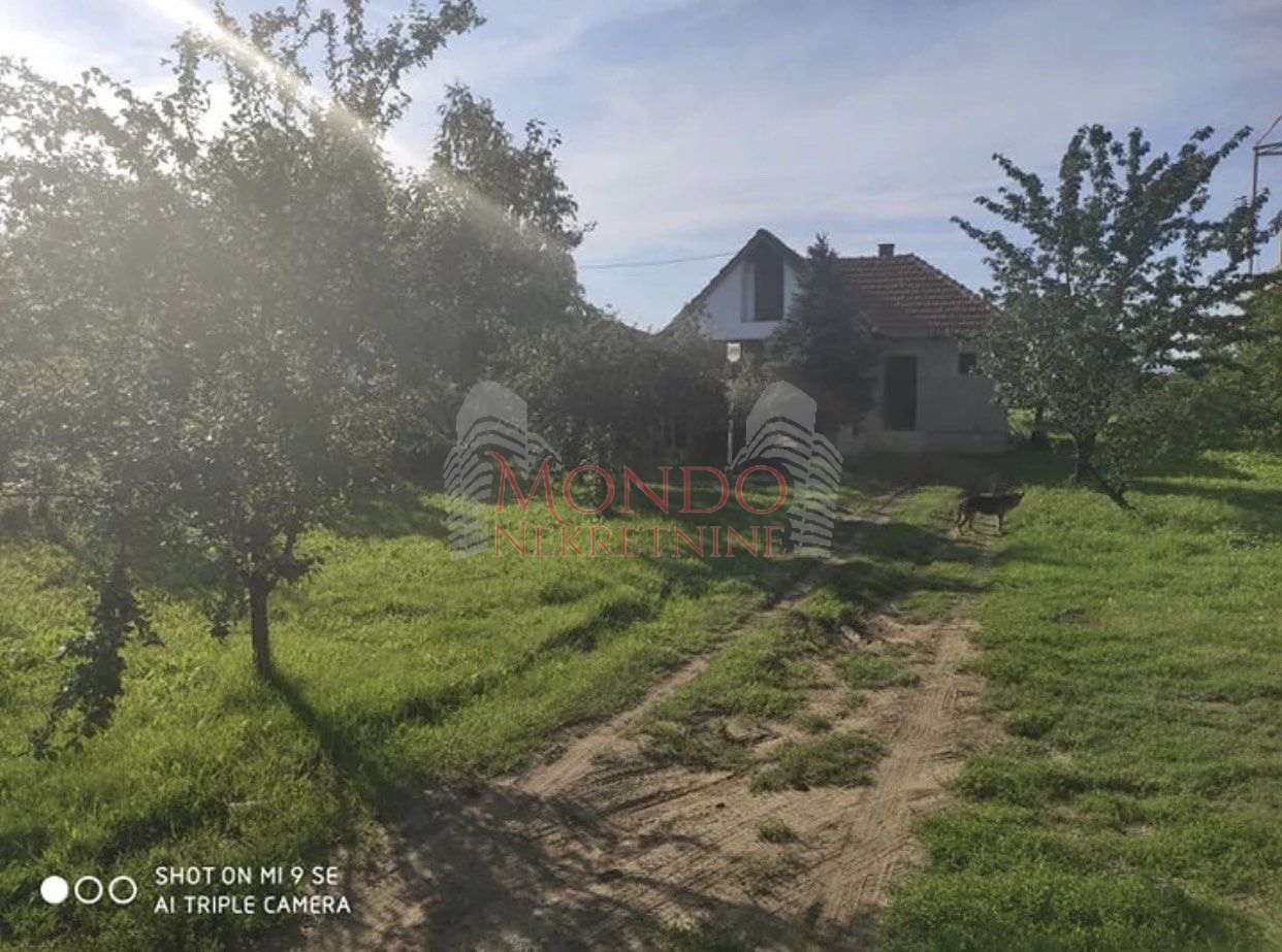 Na prodaju kuca, Aleksandrovo, 60m2, 20ari 3