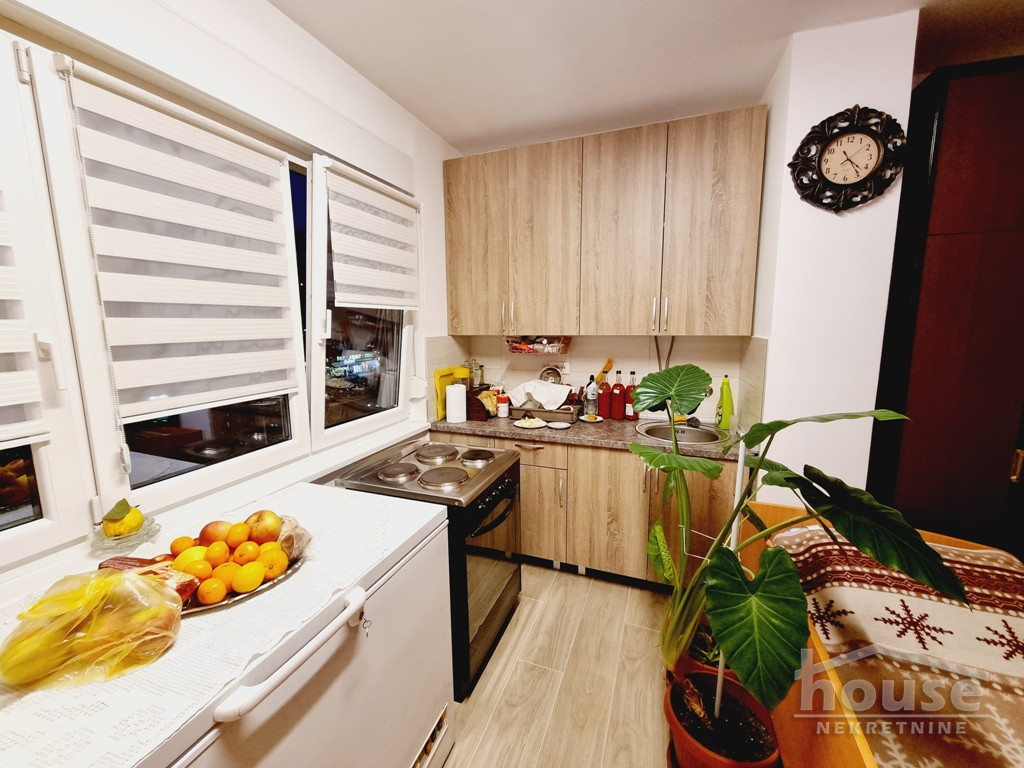 Stan,NOVI SAD,BULEVAR 95m2,236900€ , ID: 1060061 14