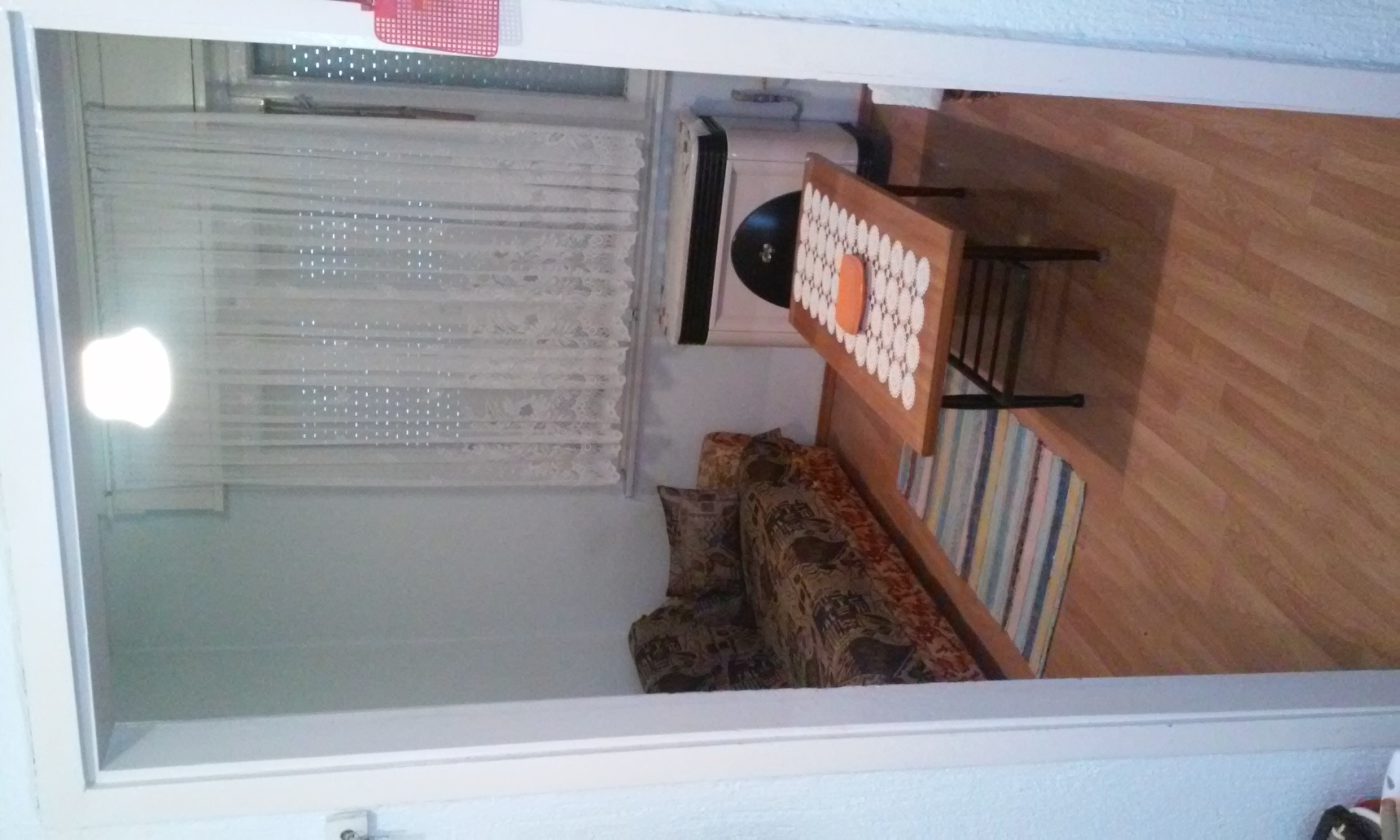 Beočin  centar  stan 70kvm  60 000e  Vojka Jevtić 064 122 72 71 4