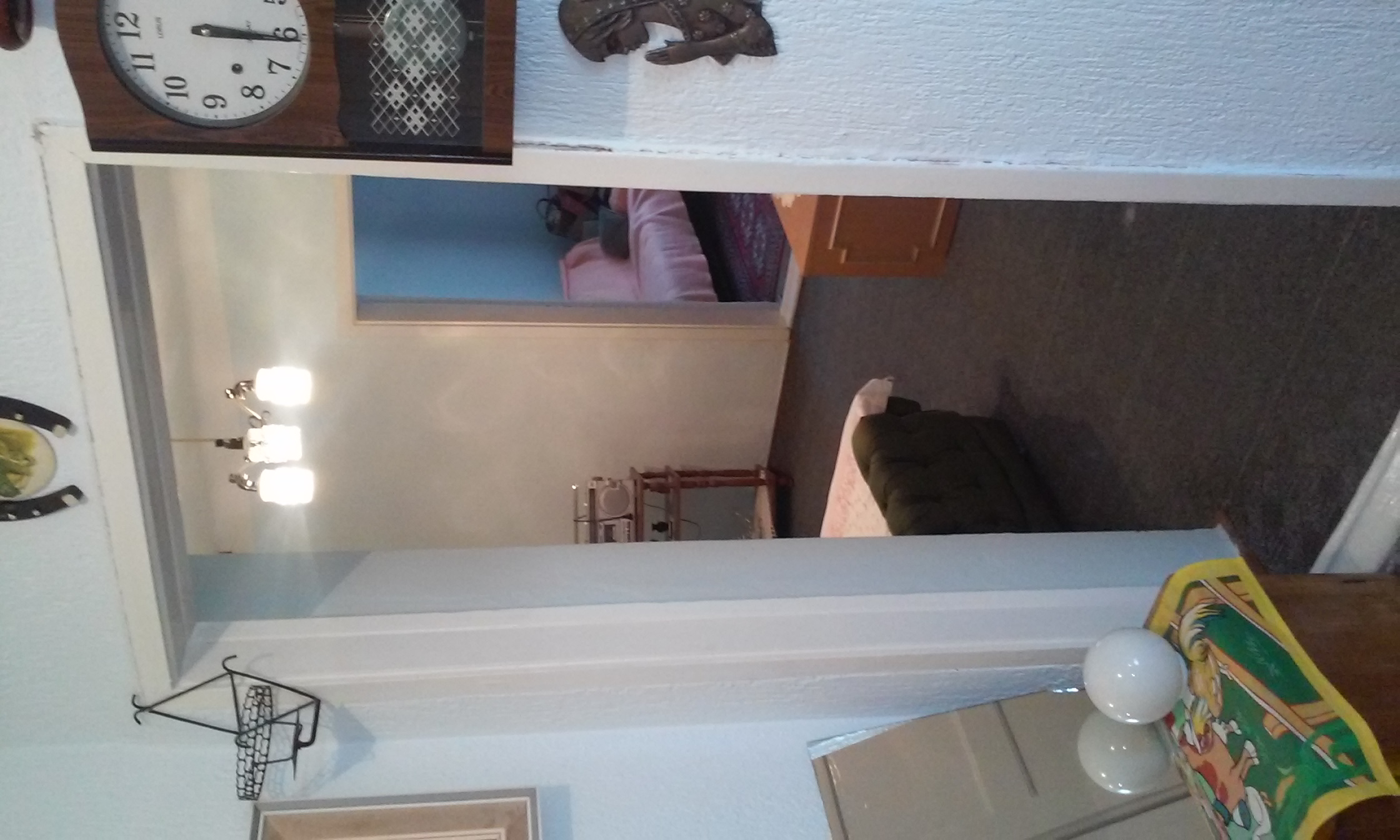 Beočin  centar  stan 70kvm  60 000e  Vojka Jevtić 064 122 72 71 5