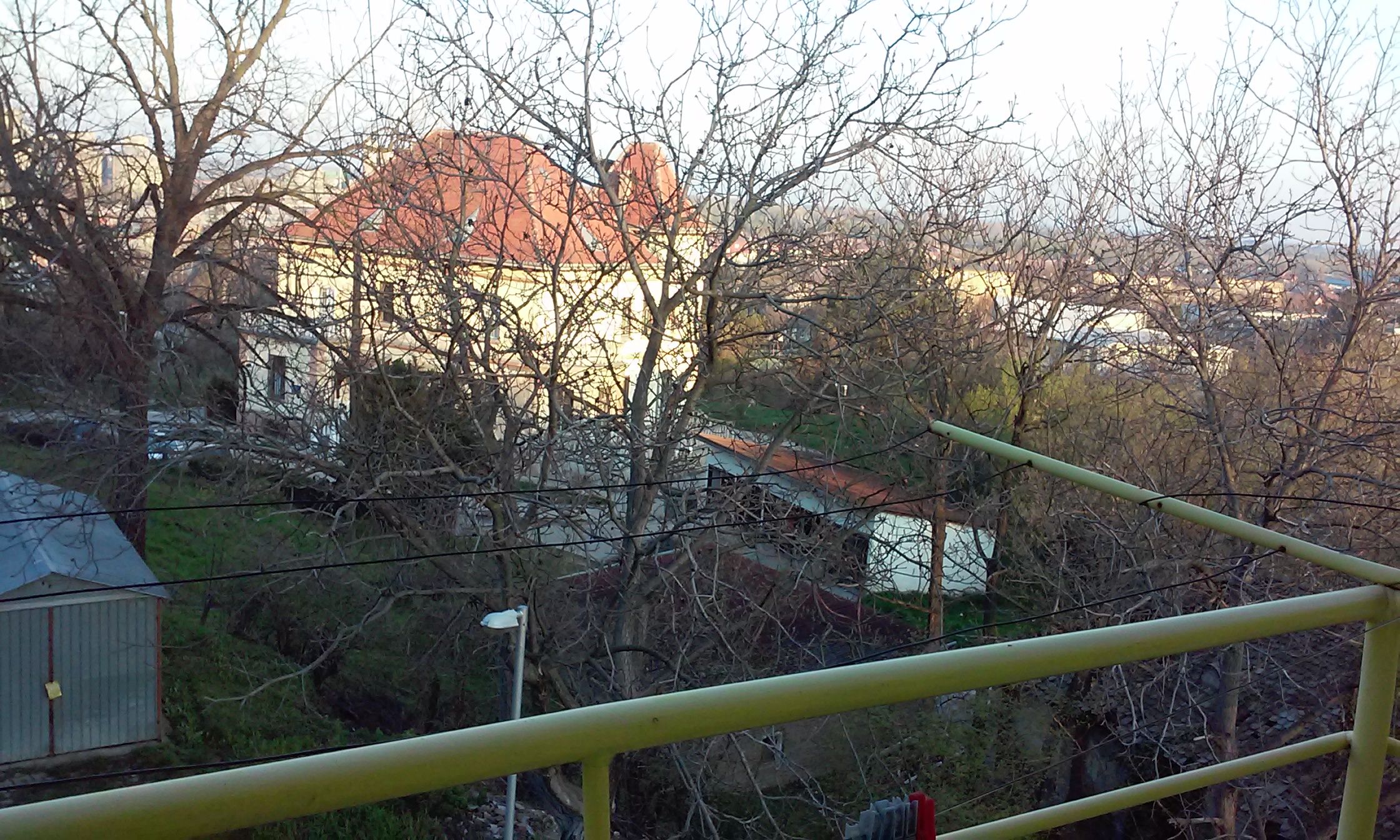 Beočin  centar  stan 70kvm  60 000e  Vojka Jevtić 064 122 72 71 22