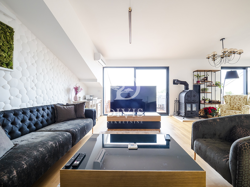 Luks trosoban dupleks sa garažom  Pregrevica  99m2 2