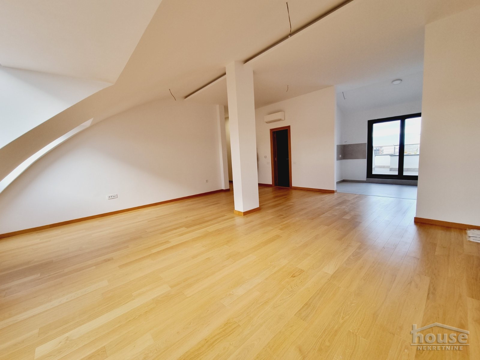 Stan,NOVI SAD,CENTAR 126m2,319300€ , ID: 1060385 3