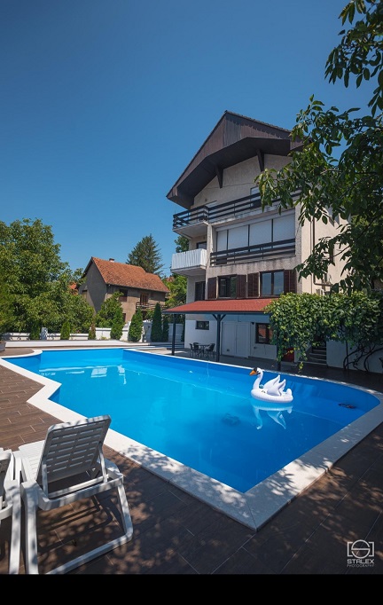 Kuca sa bazenom Loznica 1