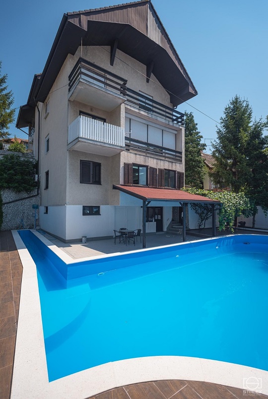 Kuca sa bazenom Loznica 2