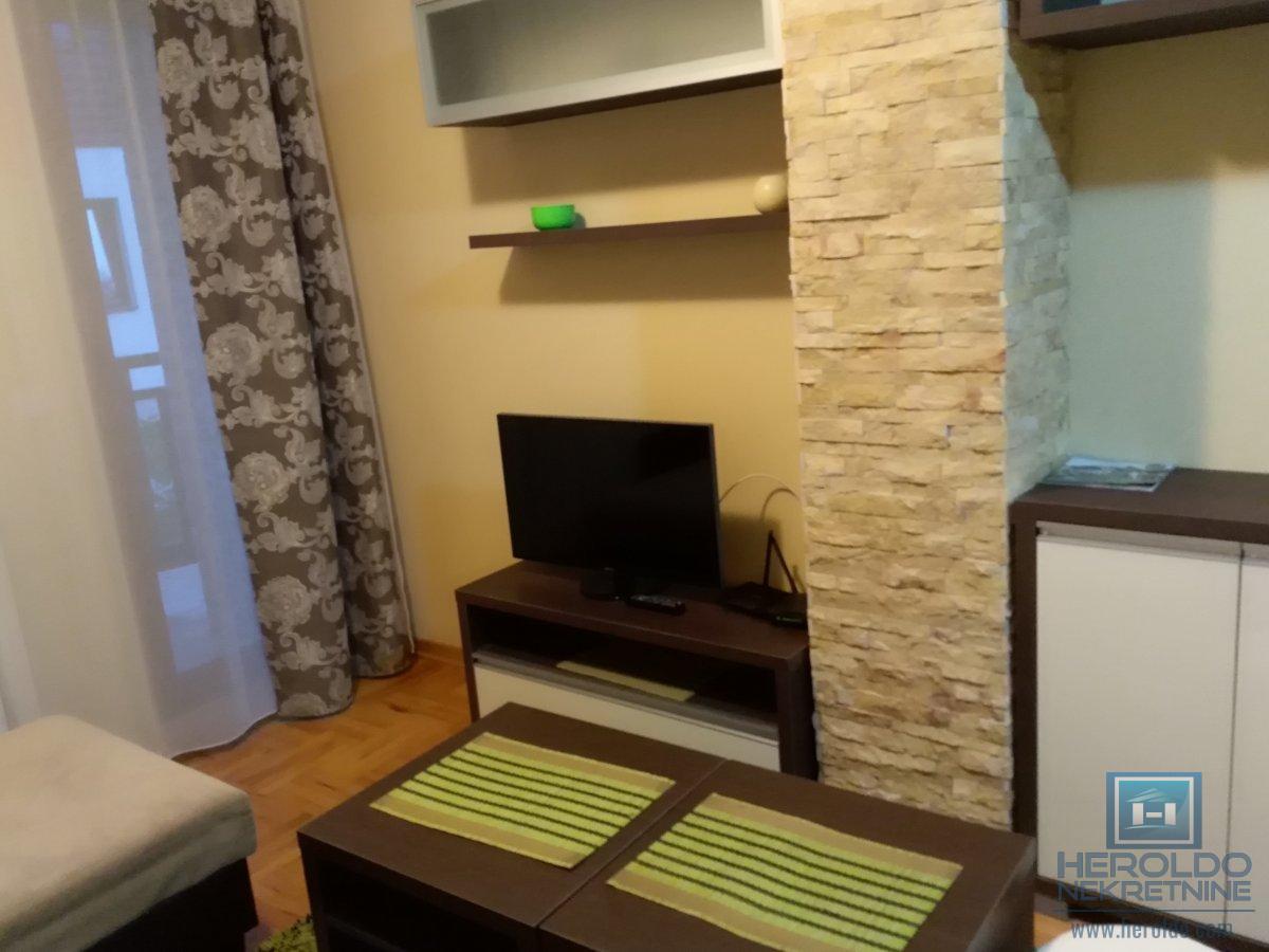 Prodaja apartmana na Zlatiboru 2