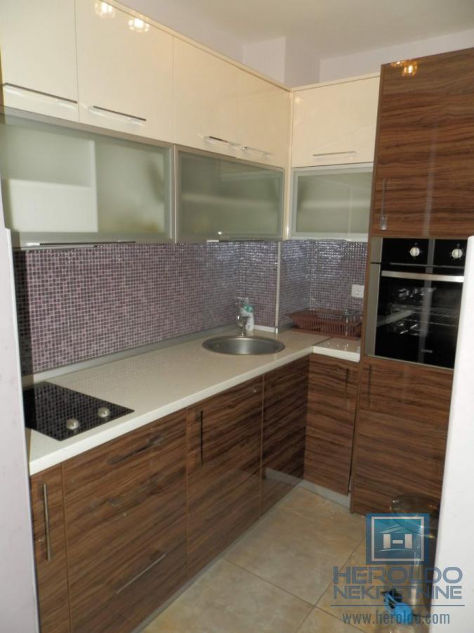 Prodaja apartmana na Zlatiboru 7