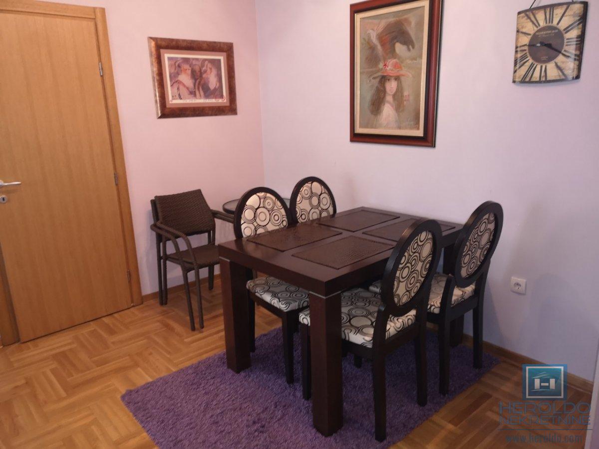 Prodaja apartmana na Zlatiboru 8