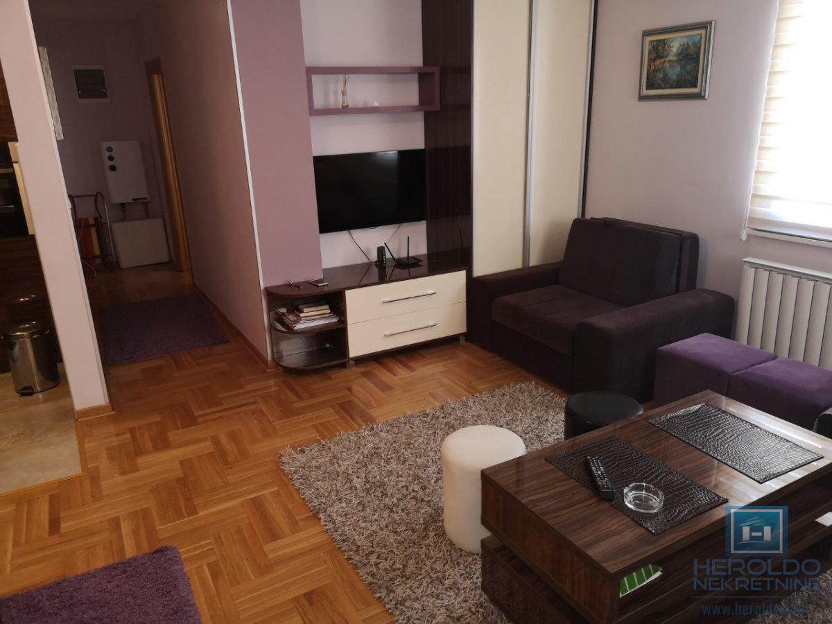 Prodaja apartmana na Zlatiboru 2