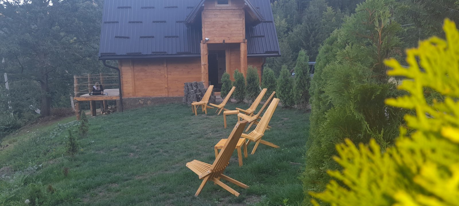 Prodajem kucu na jezeru Zaovine Tara 4