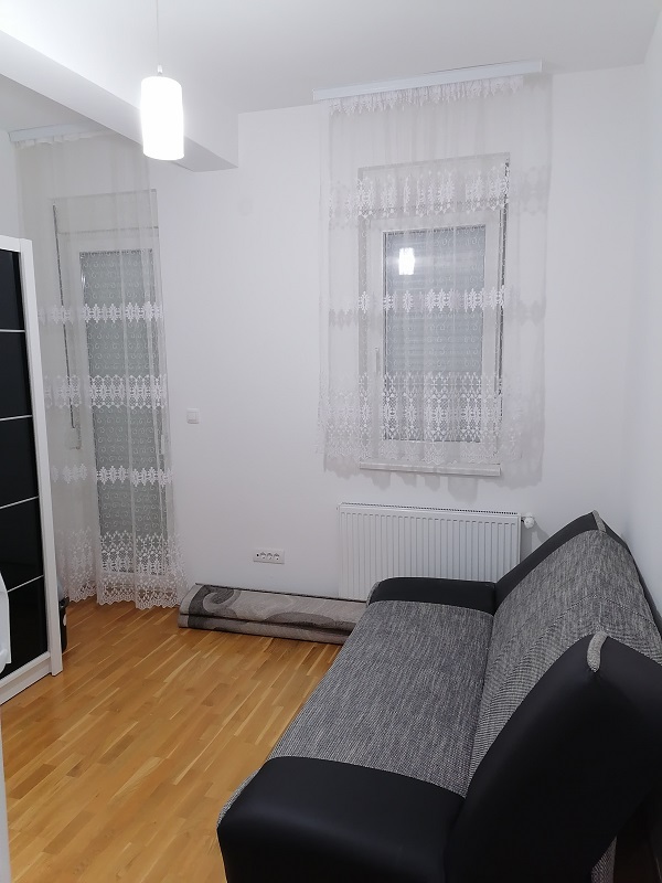 Odlican stan na dobroj lokaciji 4