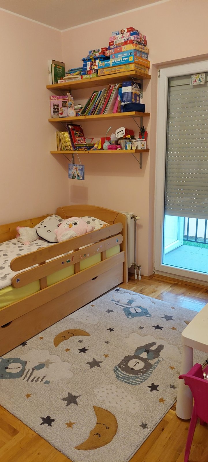 Prodajem uknjizen 4 soban stan na Adicama 3