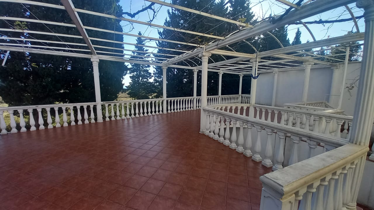 Sutomore  objekat sa restoranon  600m od mora 3