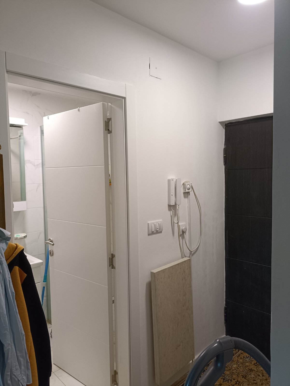 Prodaje se stan u glavnoj ulici u Mladenovcu 5