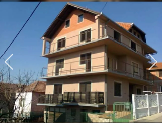4 etazna kuca na prodaju  Gradistanski put 4