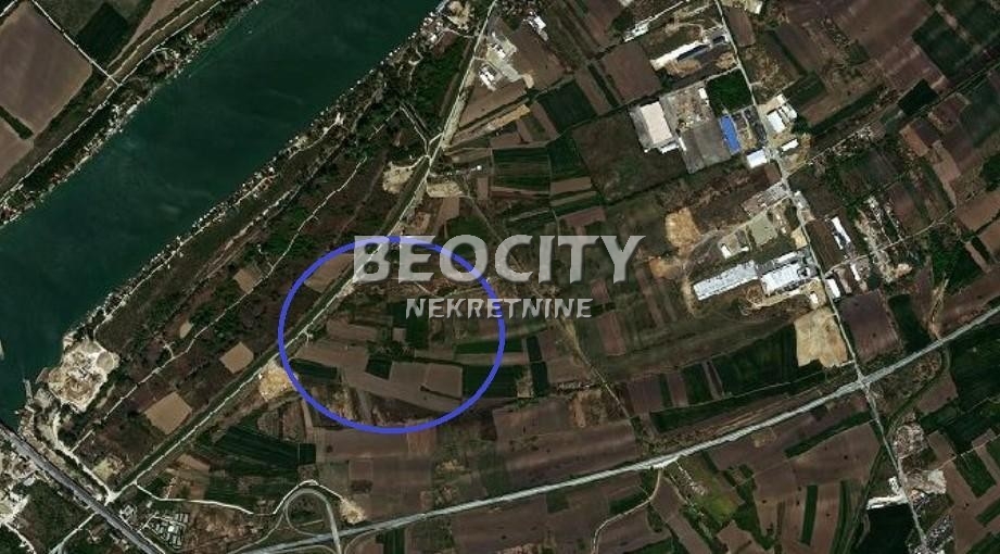 Plac, Makiš, Stari obrenovacki ID: 105221 1