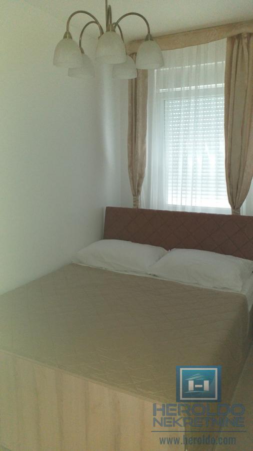 Dvosoban stan u Wingu za izdavanje 8