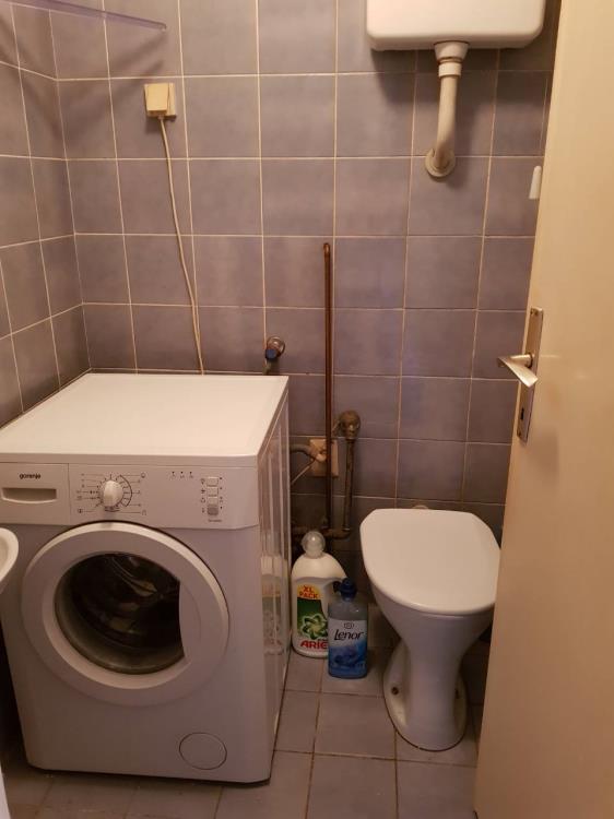 Na prodaju stan u Ćupriji u zgradi sa liftom 11