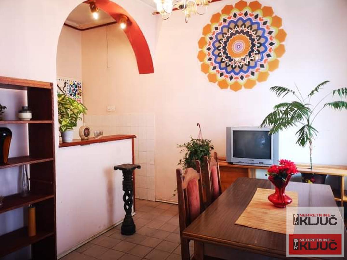 ADAMOVIĆEVO NASELJE, 105m2, Četvrosoban, DUPLEX 2