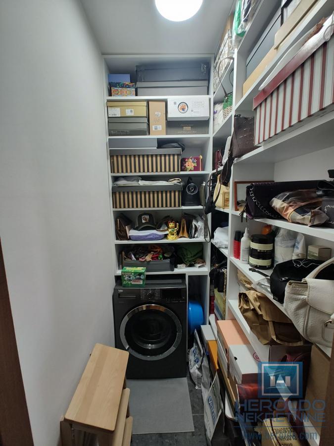 Hitna prodaja potpuno renoviran dvosobni stan u Kragujevcu u širem centru 40