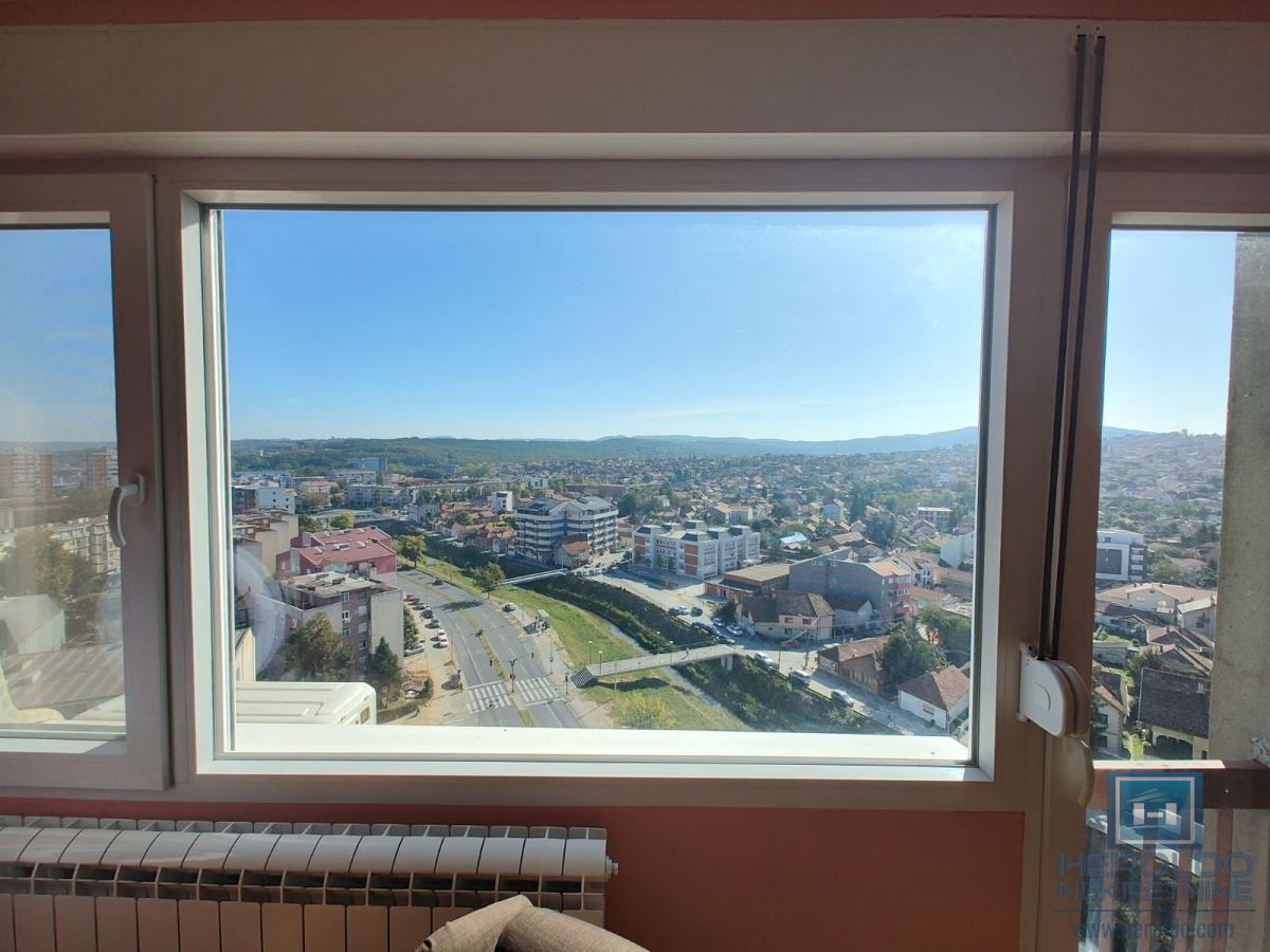 Hitna prodaja potpuno renoviran dvosobni stan u Kragujevcu u širem centru 20