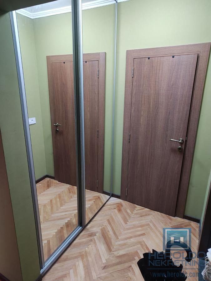Hitna prodaja potpuno renoviran dvosobni stan u Kragujevcu u širem centru 22