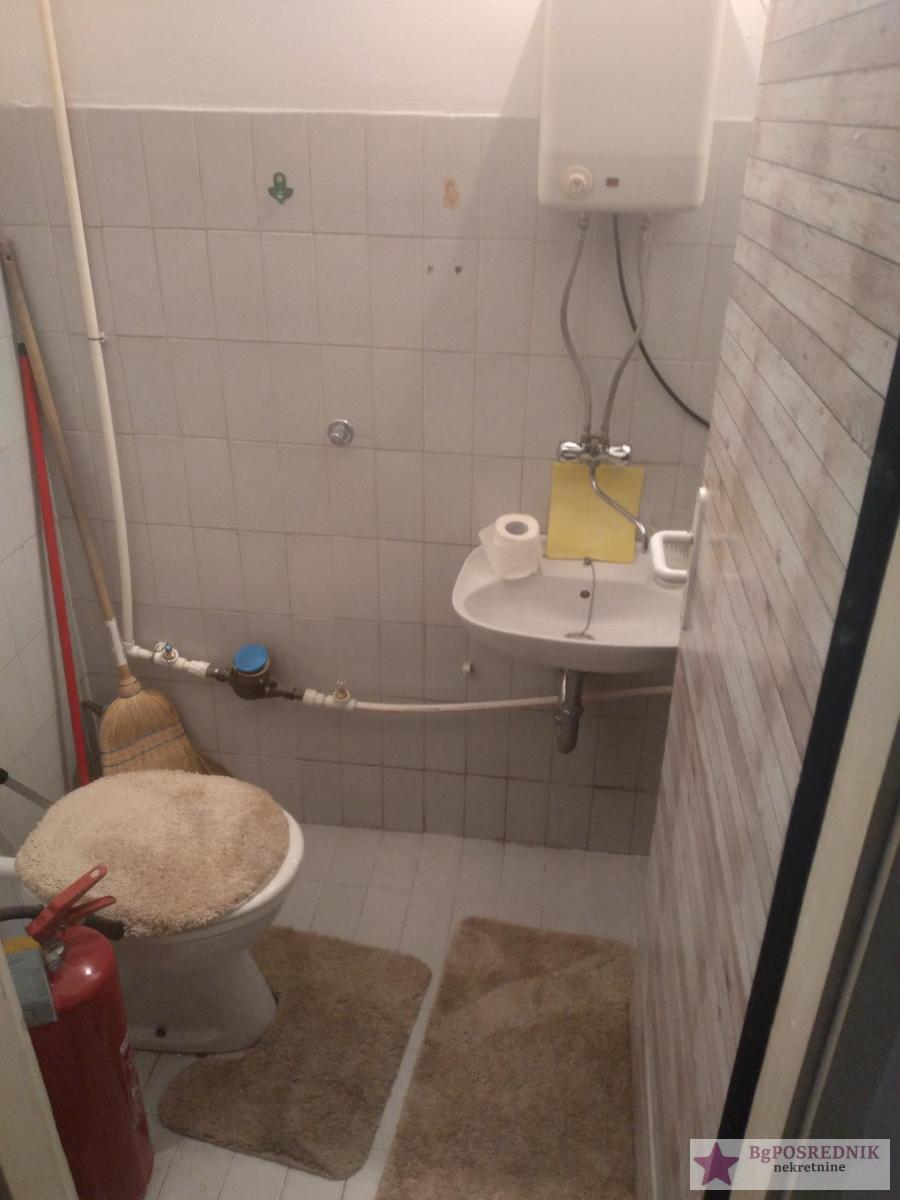 Rakovica, Kanarevo brdo, Petra Konjovića, 78m2 5