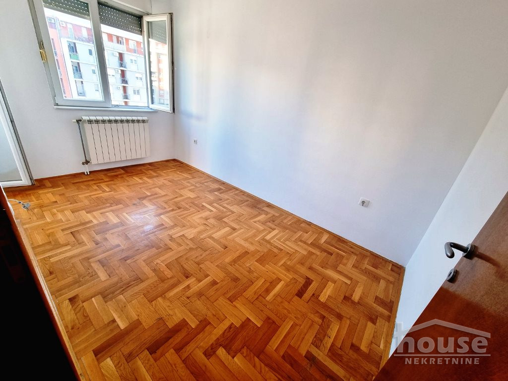 Stanovi,NOVI SAD,BULEVAR EVROPE 39m2,300€ , ID: 9116232 8