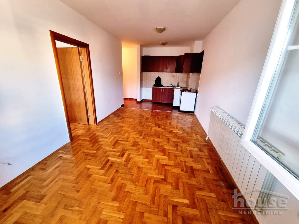 Stanovi,NOVI SAD,BULEVAR EVROPE 39m2,300€ , ID: 9116232 6