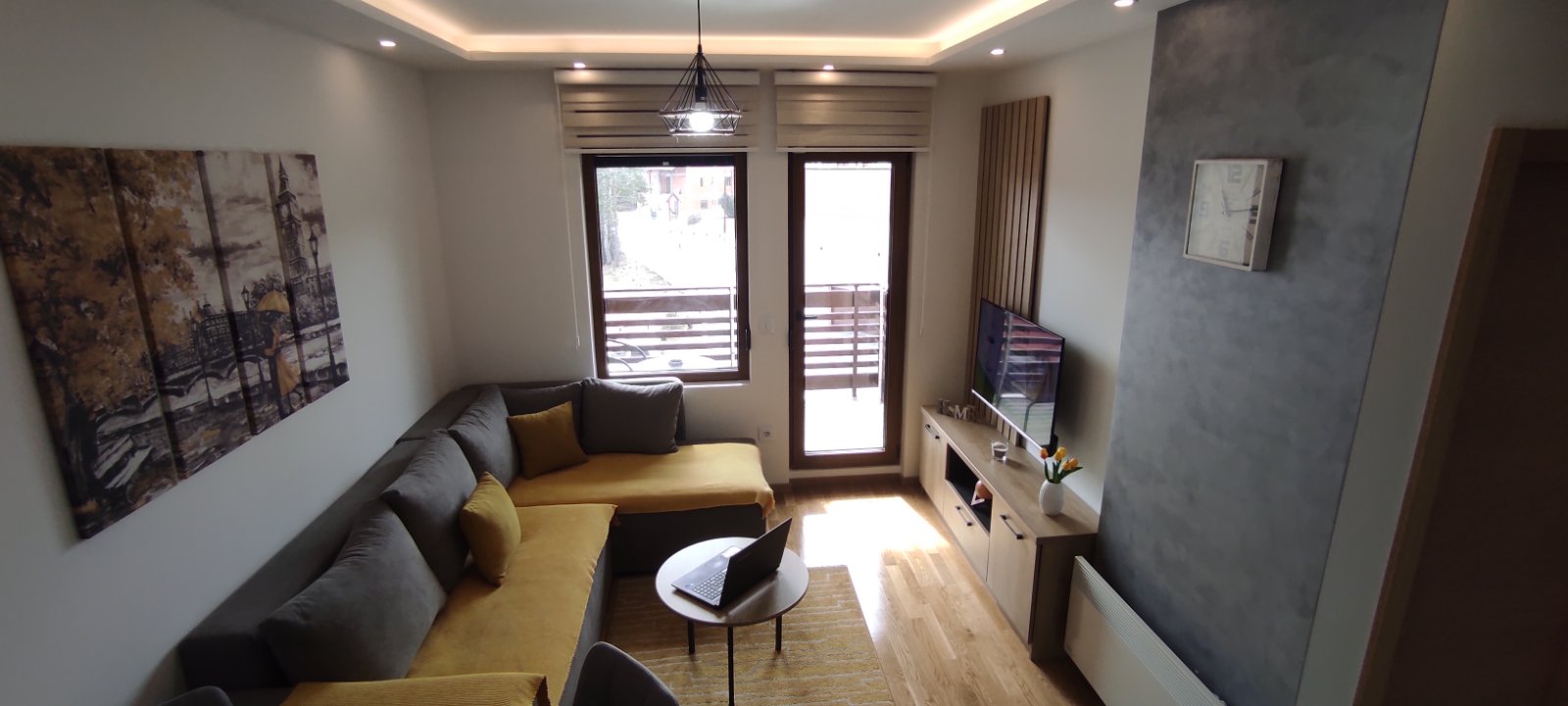 Prodajem ili manjam za Beograd stan na Zlatiboru 2