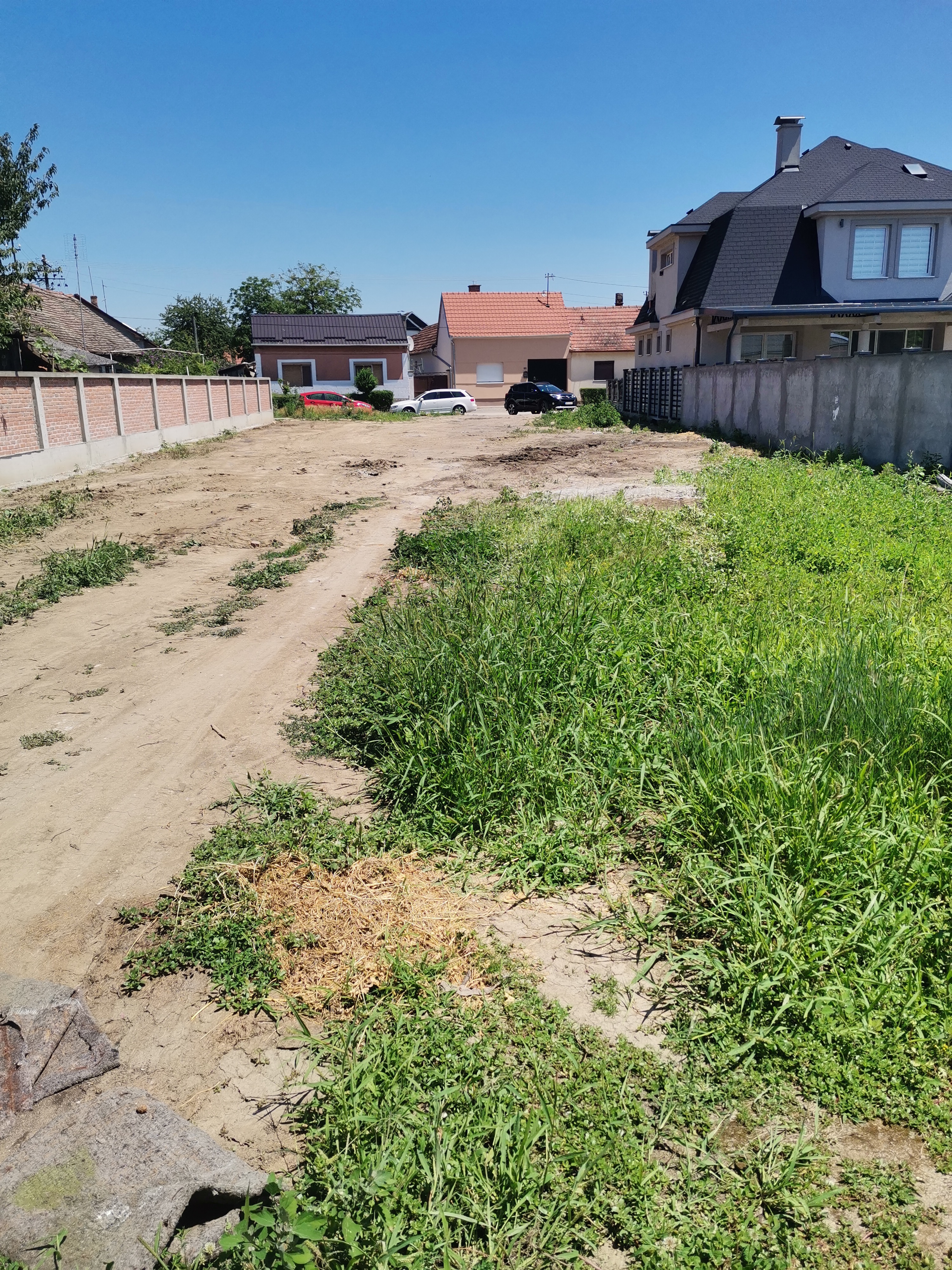 Prodajem građevinsku parcelu 3