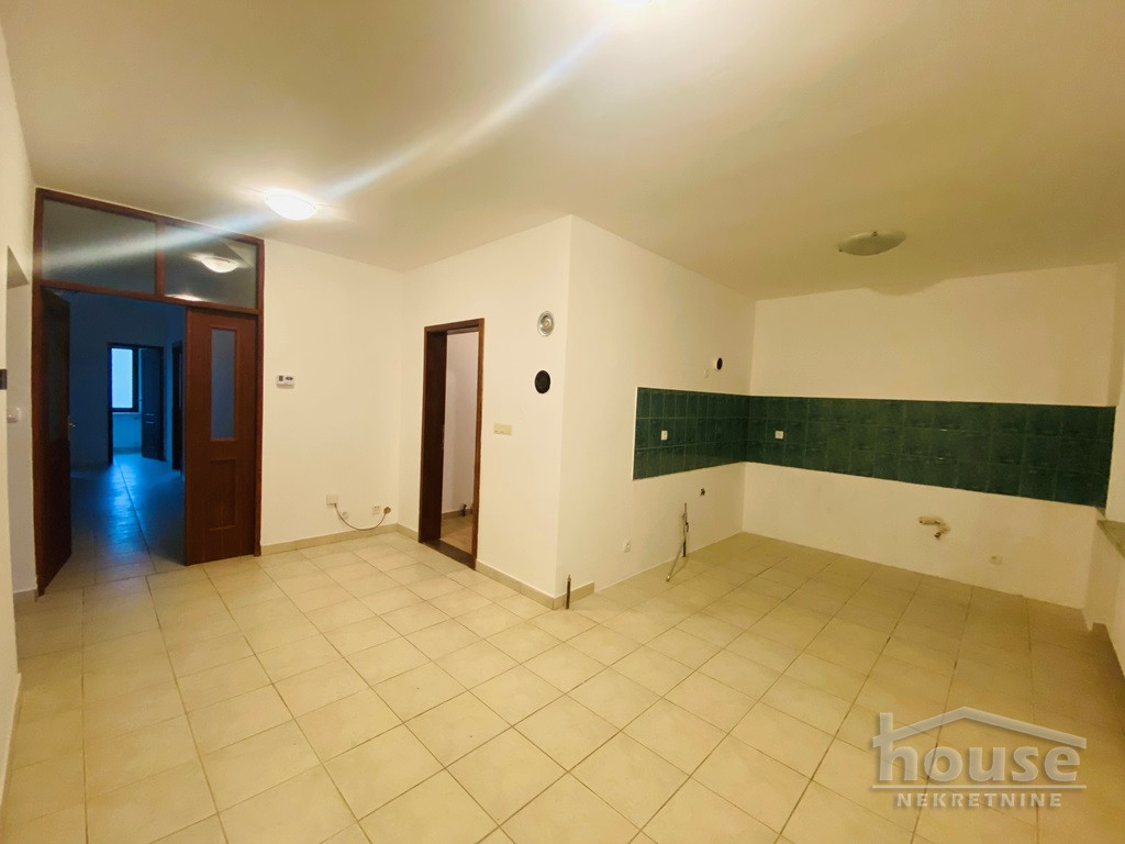 Kuca,FUTOG,FUTOG460m2,197760€ , ID: 3046007 17