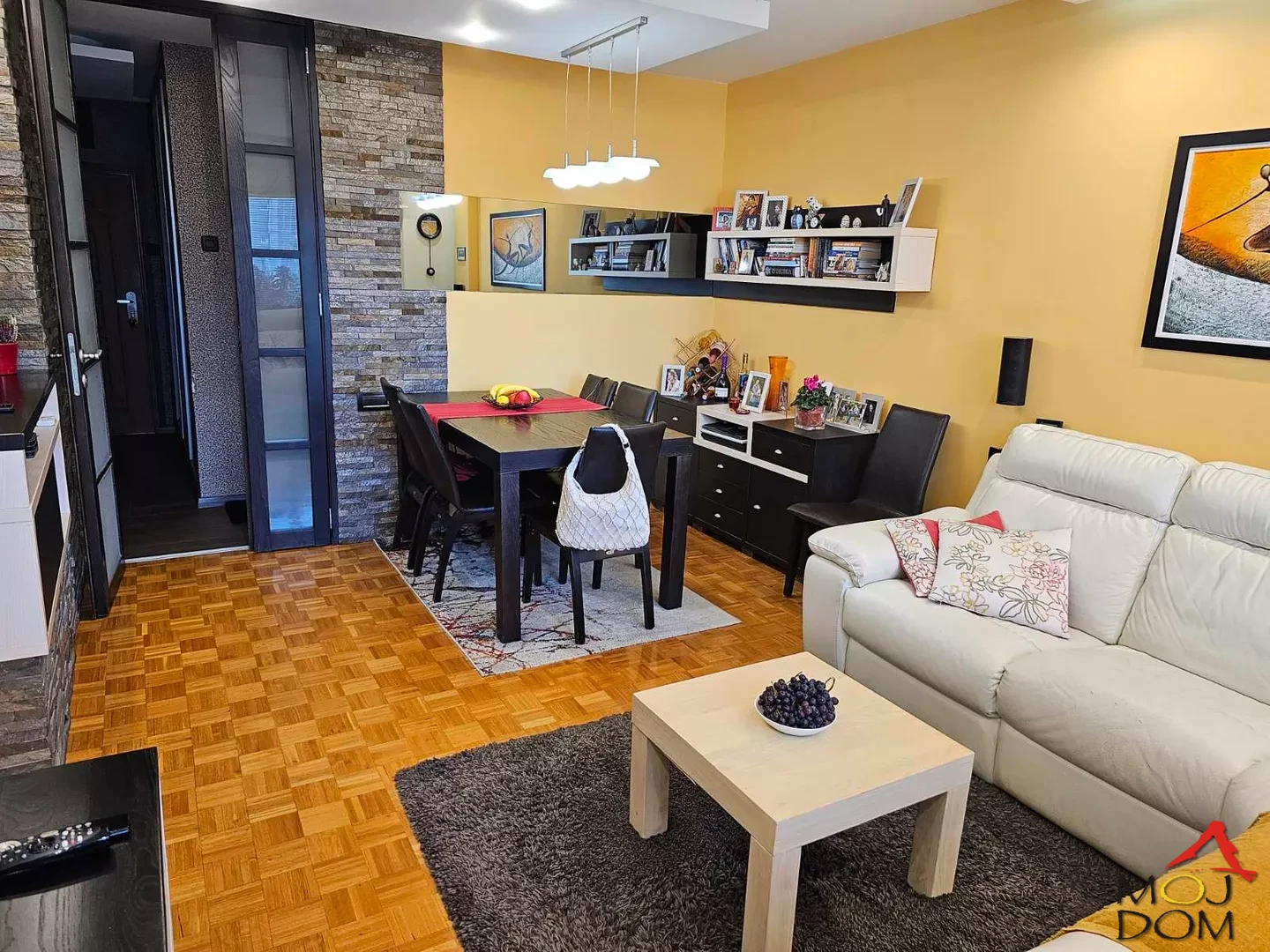 Stan,NOVI SAD,BULEVAR,kv: 70, € 206000, ID: 1027516 3