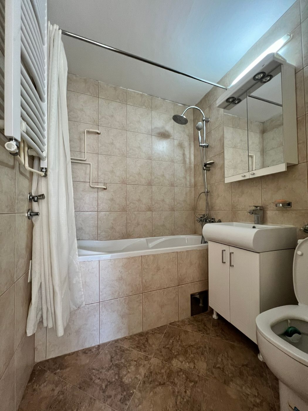 Fantastičan dvosoban   može biti dvoiposoban 5