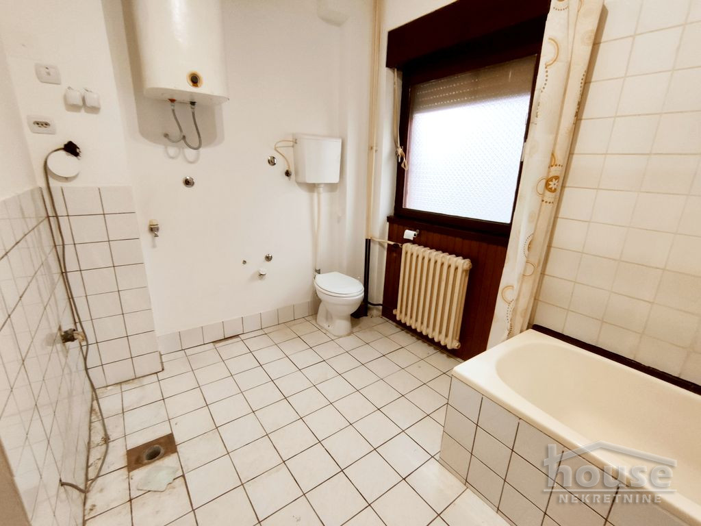 Kuca,SREMSKA KAMENICA,CENTAR200m2,152440€ , ID: 3046010 8