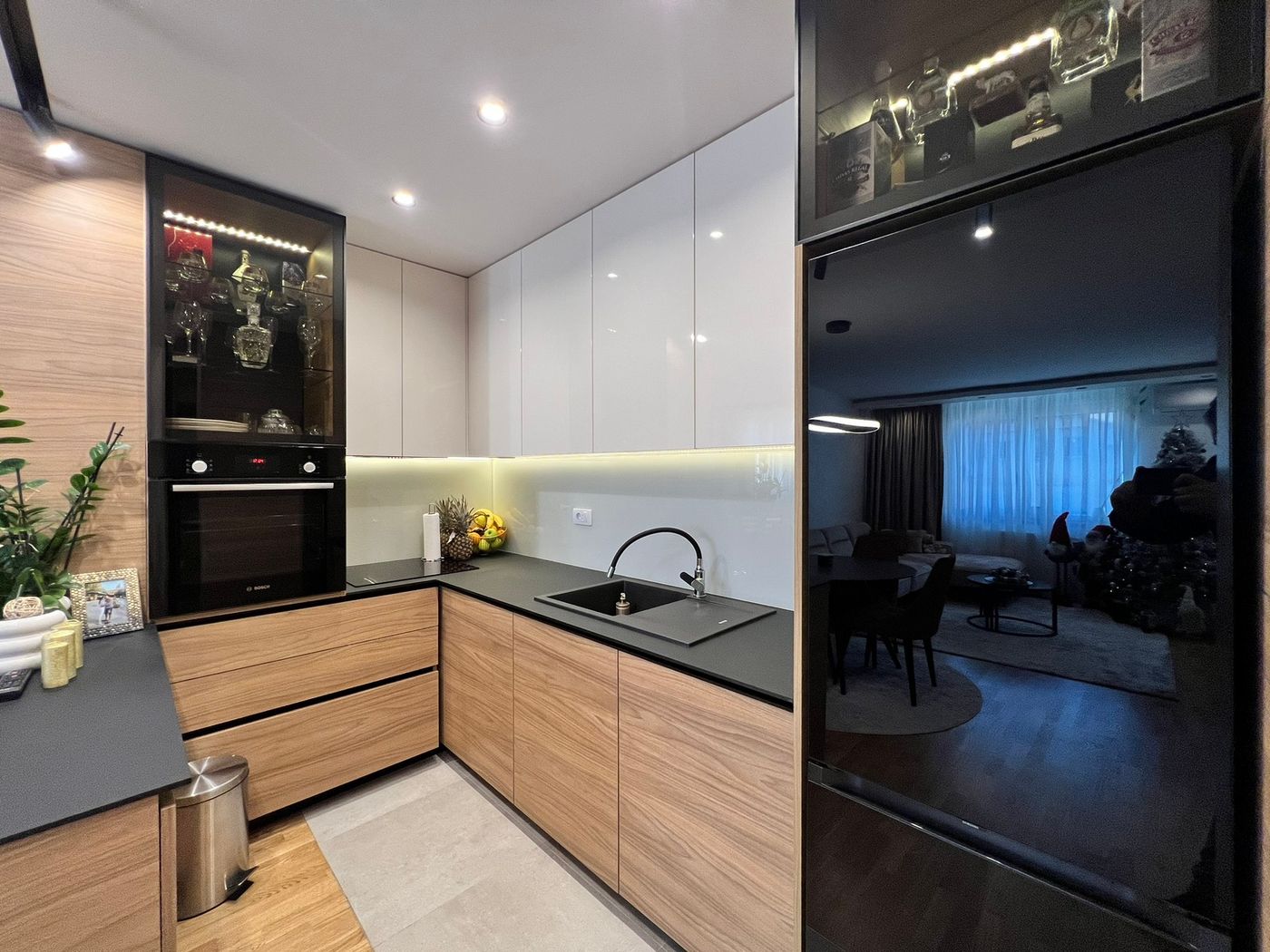 Fenomenalna nekretnina  Savršen raspored   namešten  2