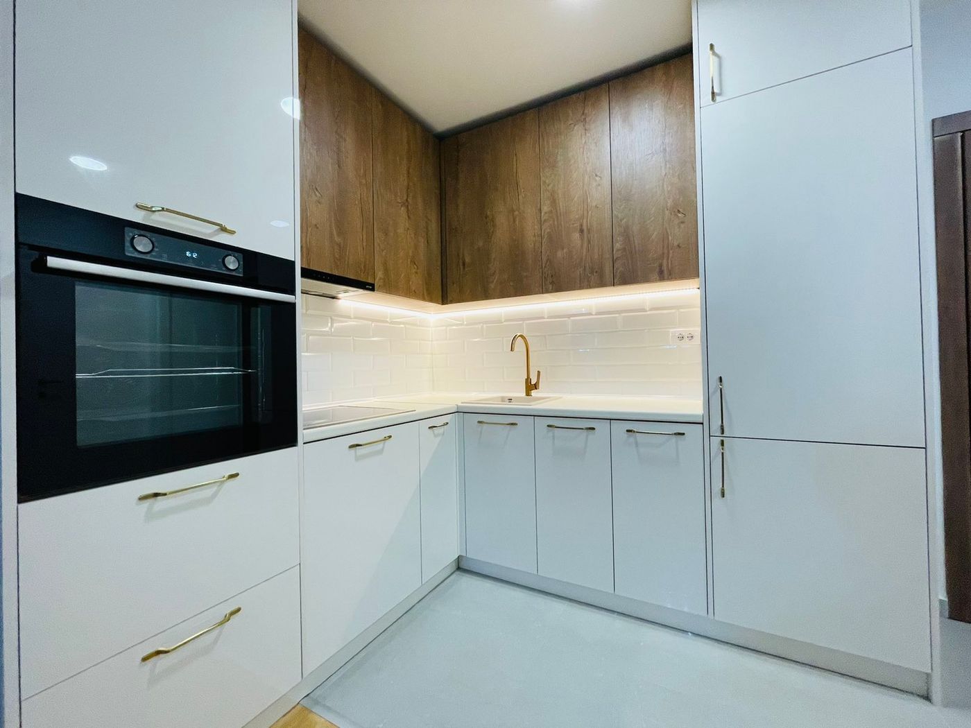 Fantastičan dvosoban stan   sa parking mestom 2