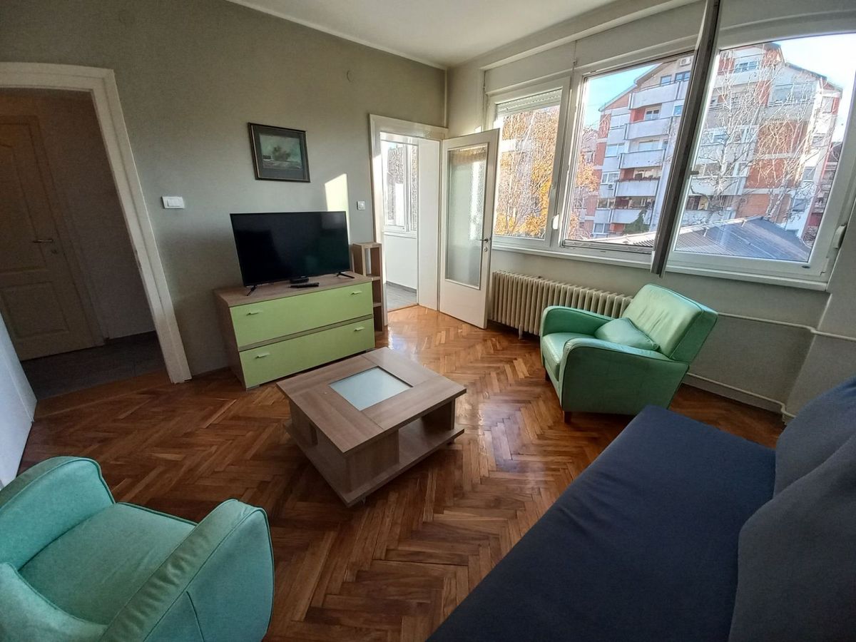 Maksima Gorkog   retko u ponudi   namešten   renoviran   30m2 2