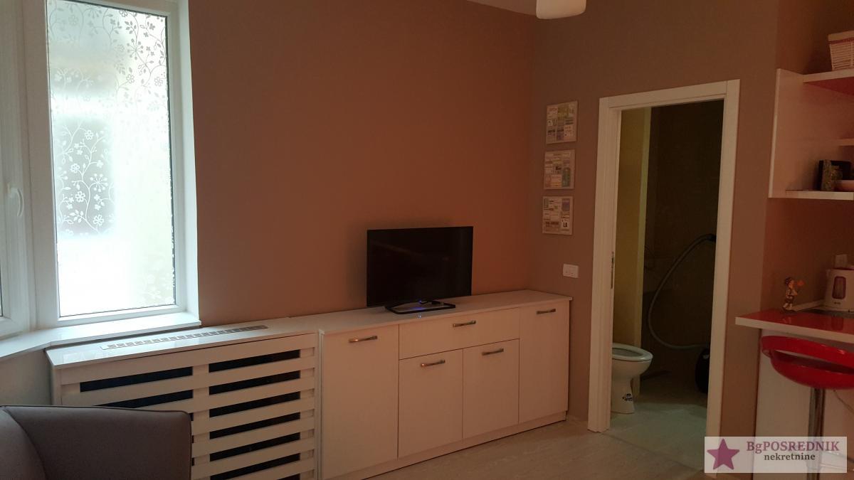 Stari grad, Politika, Majke Jevrosime, 20m2 2