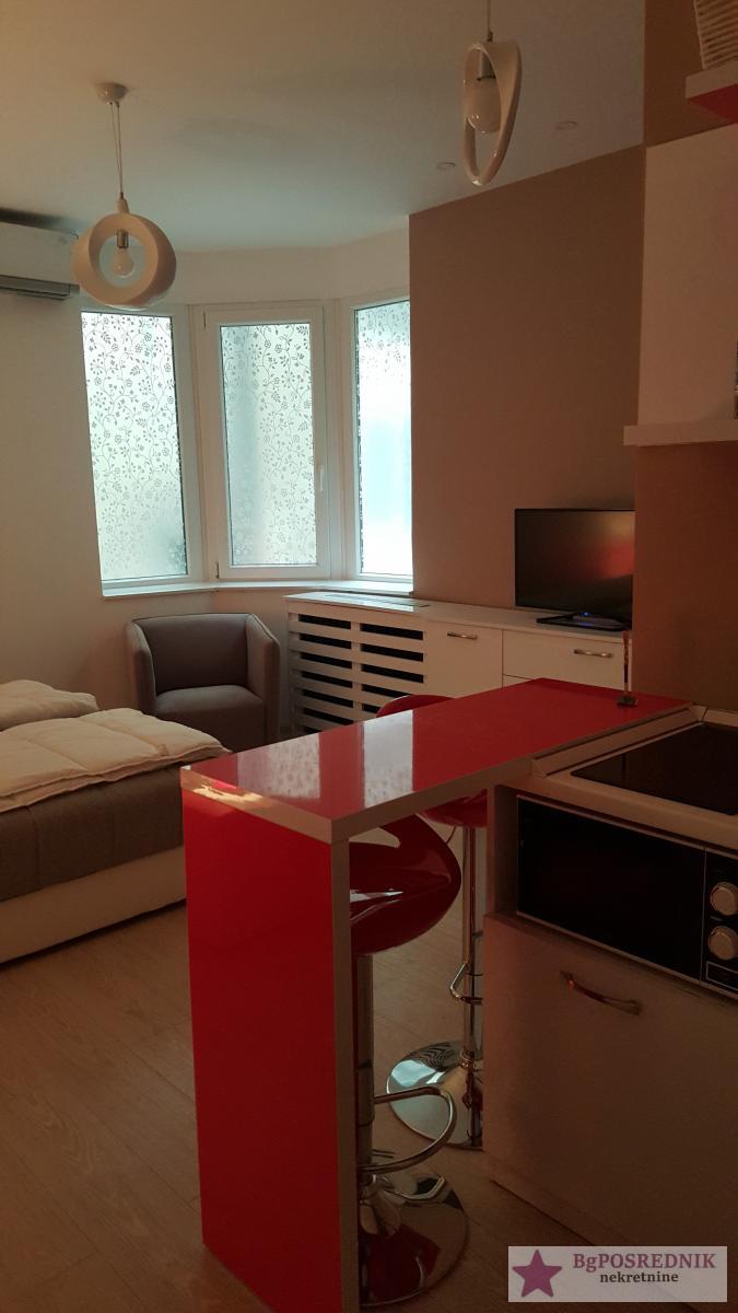 Stari grad, Politika, Majke Jevrosime, 20m2 3