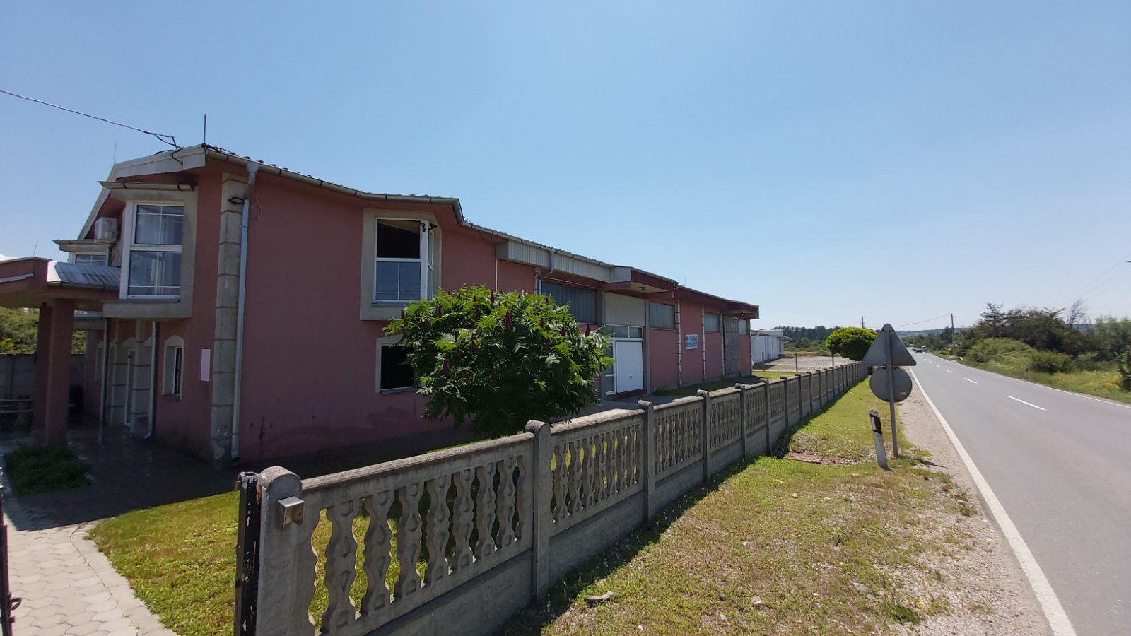 Stambeno poslovni objekat 3