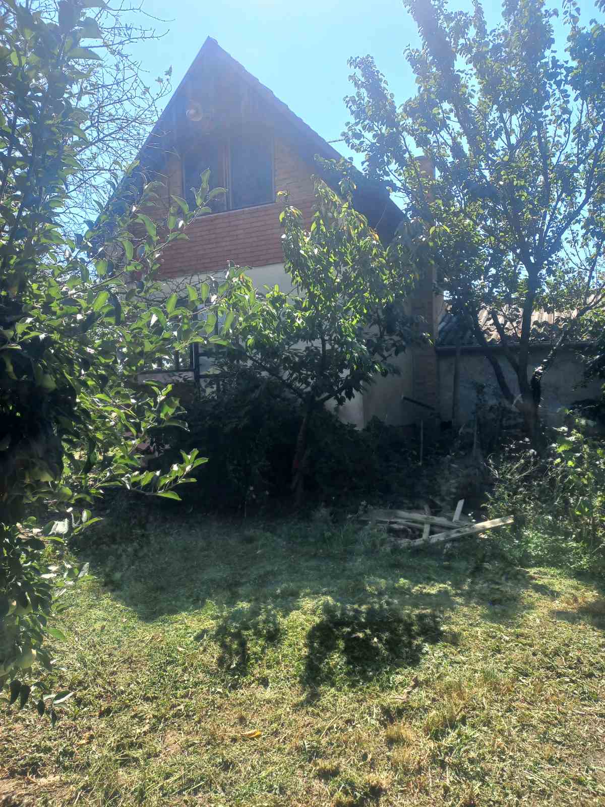 Vikendica hladnjaca i 57ari pod vocem Bela Crkva 1