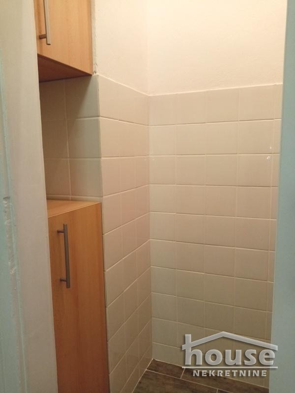 Stanovi,NOVI SAD,BULEVAR 53m2,400€ , ID: 9112337 9