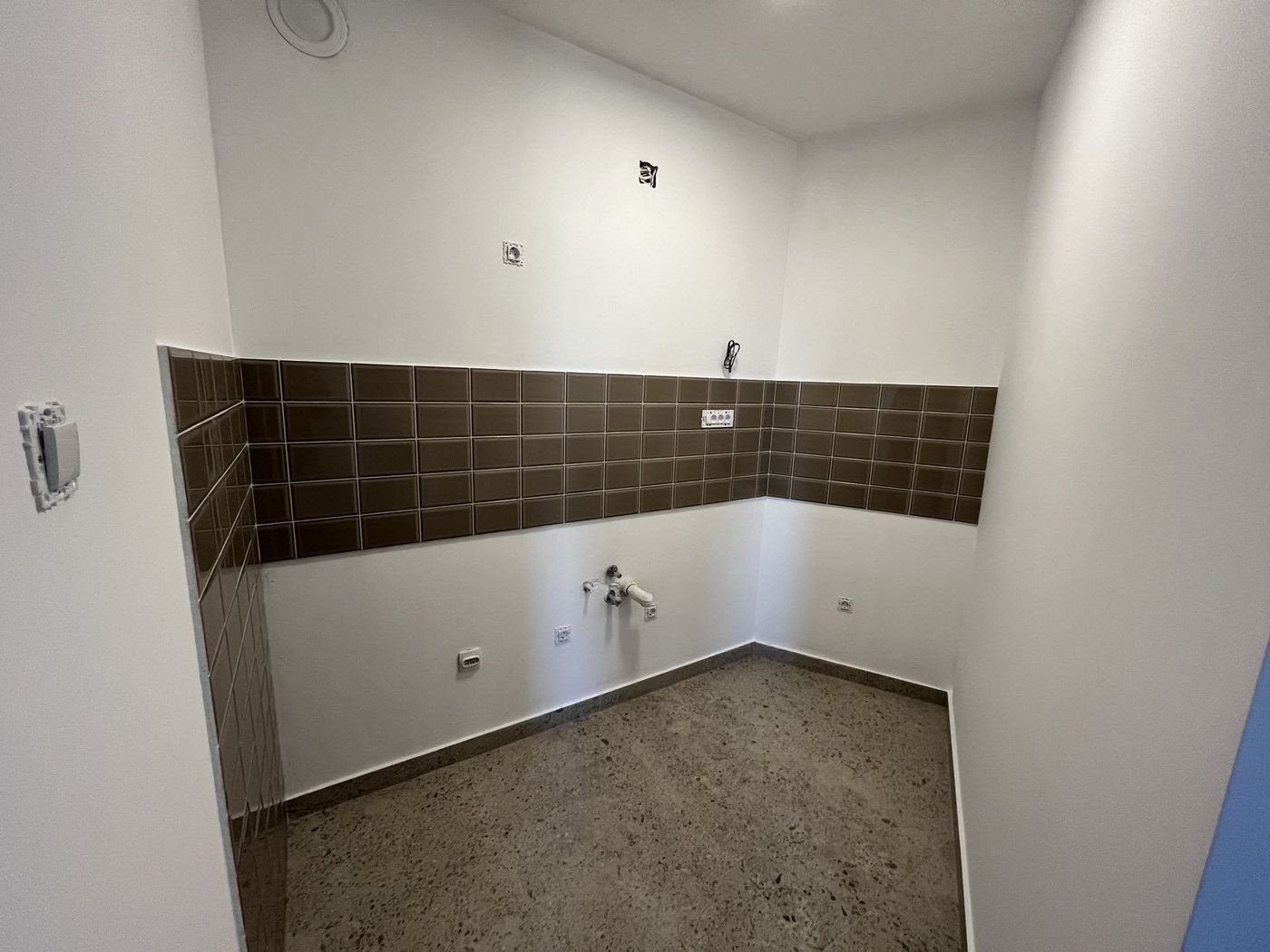 Useljiv stan   vrhunski kvalitet   cena sa PDV om 3