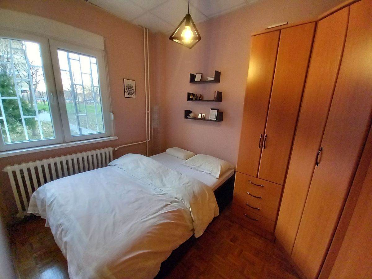 Odličan dvoiposoban stan   uknjižen  renoviran 3