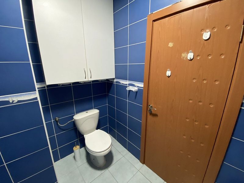 Uknjižen  useljiv jednoiposoban stan  Povoljno  4