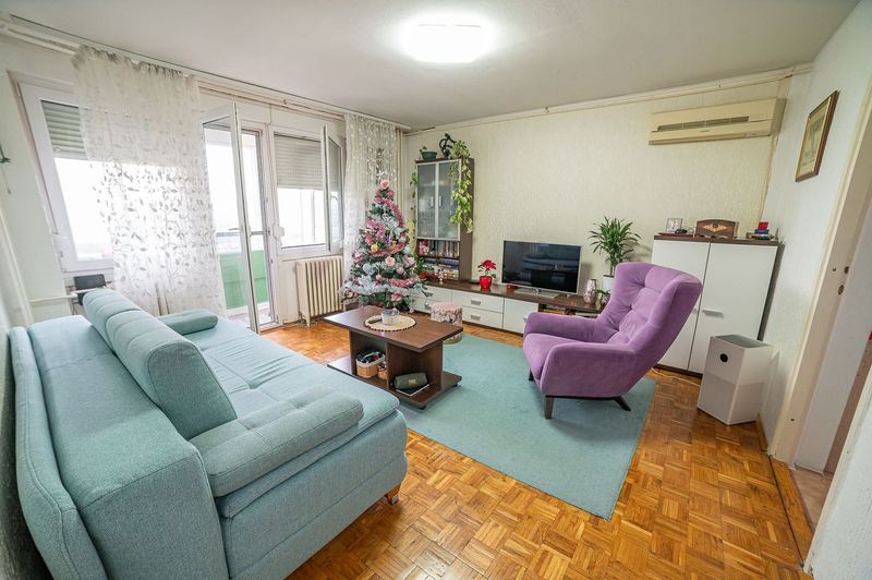 Savršen porodični stan   idealan raspored 1