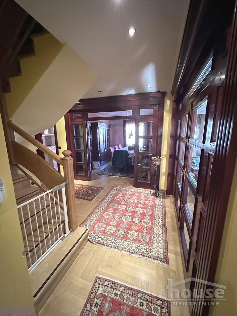 Stan,NOVI SAD,CENTAR 266m2,494400€ , ID: 1060463 2