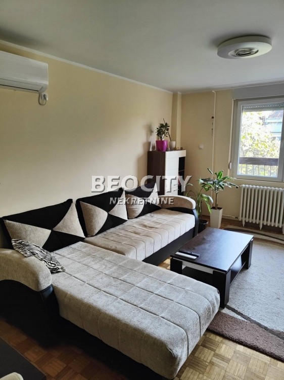 četvorosoban stan, 100 m2, Novo naselje, Bulevar Jovana Dučića ID: 105609 1
