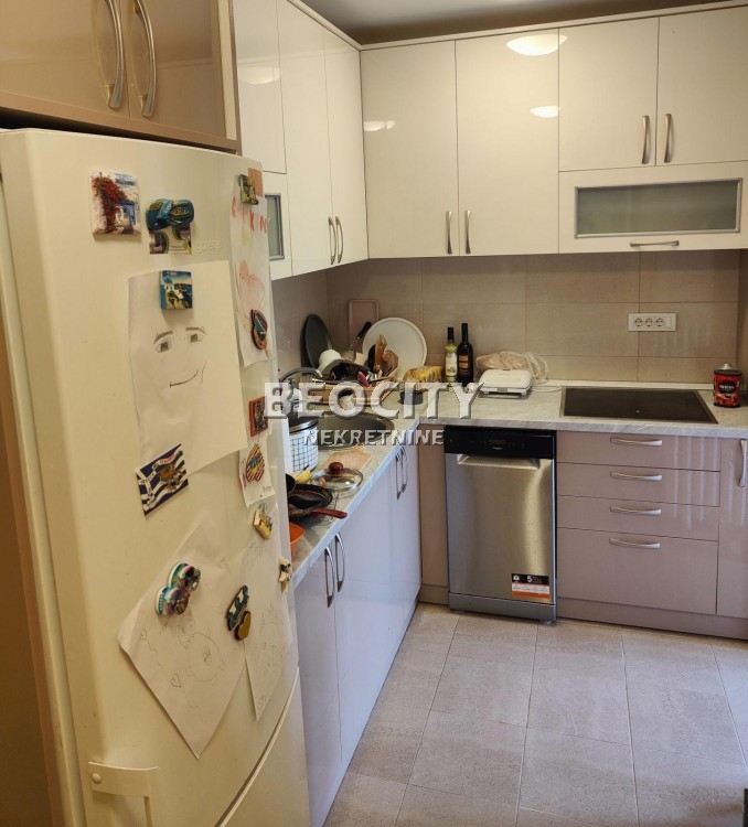 četvorosoban stan, 100 m2, Novo naselje, Bulevar Jovana Dučića ID: 105609 4